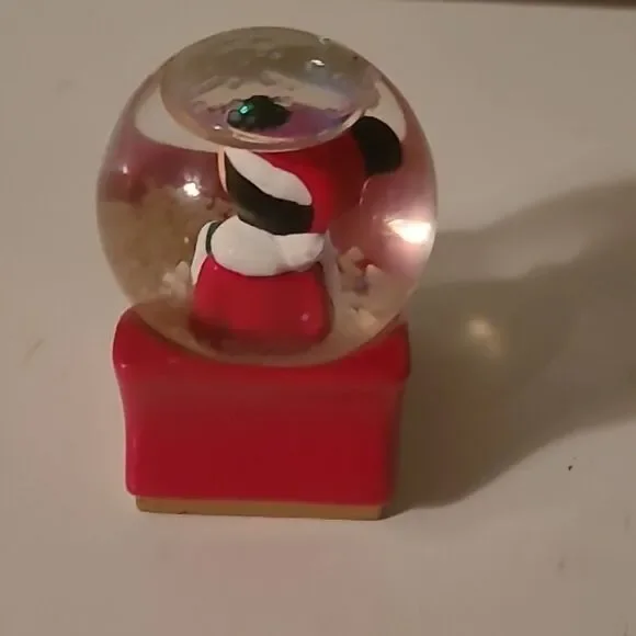 2003 Disney MI I Snow Globe - Picture 2 of 7